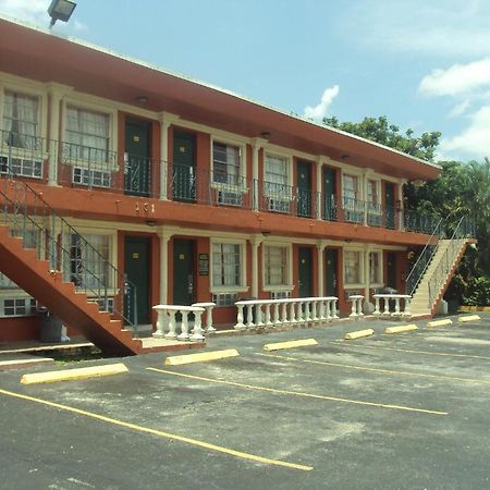 Hialeah Executive Motel Miami Springs Екстериор снимка