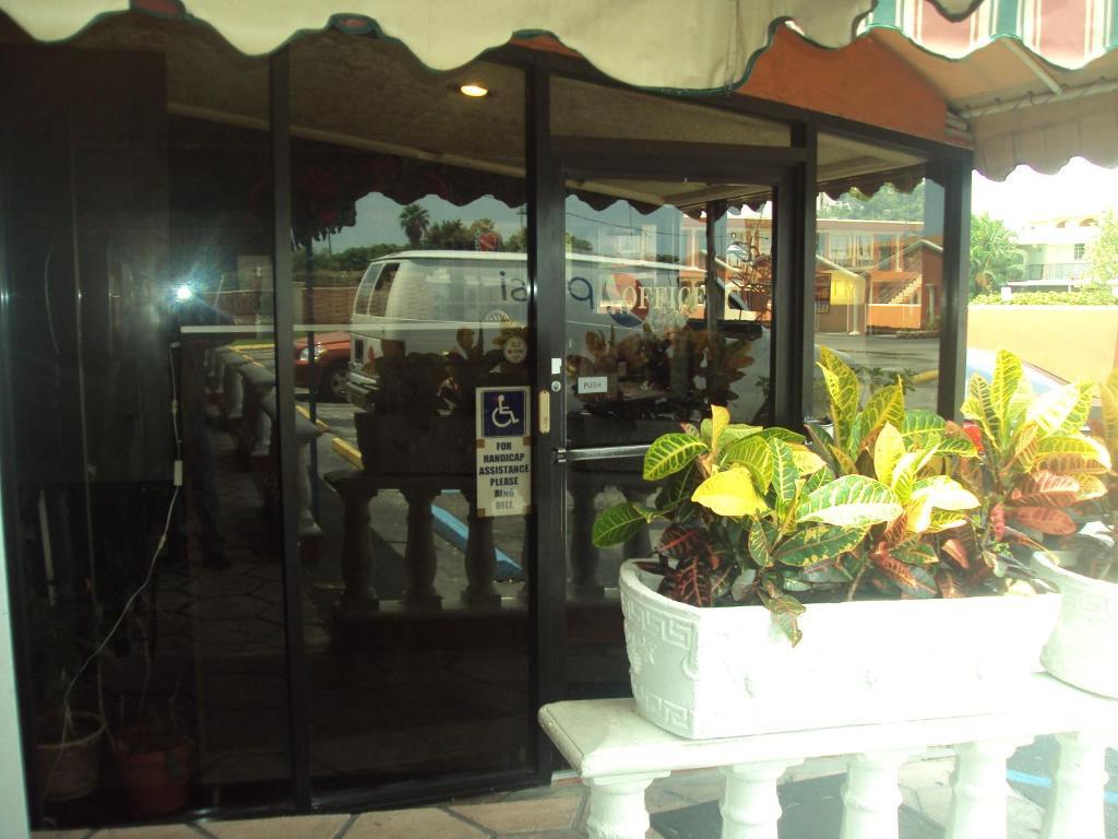 Hialeah Executive Motel Miami Springs Екстериор снимка